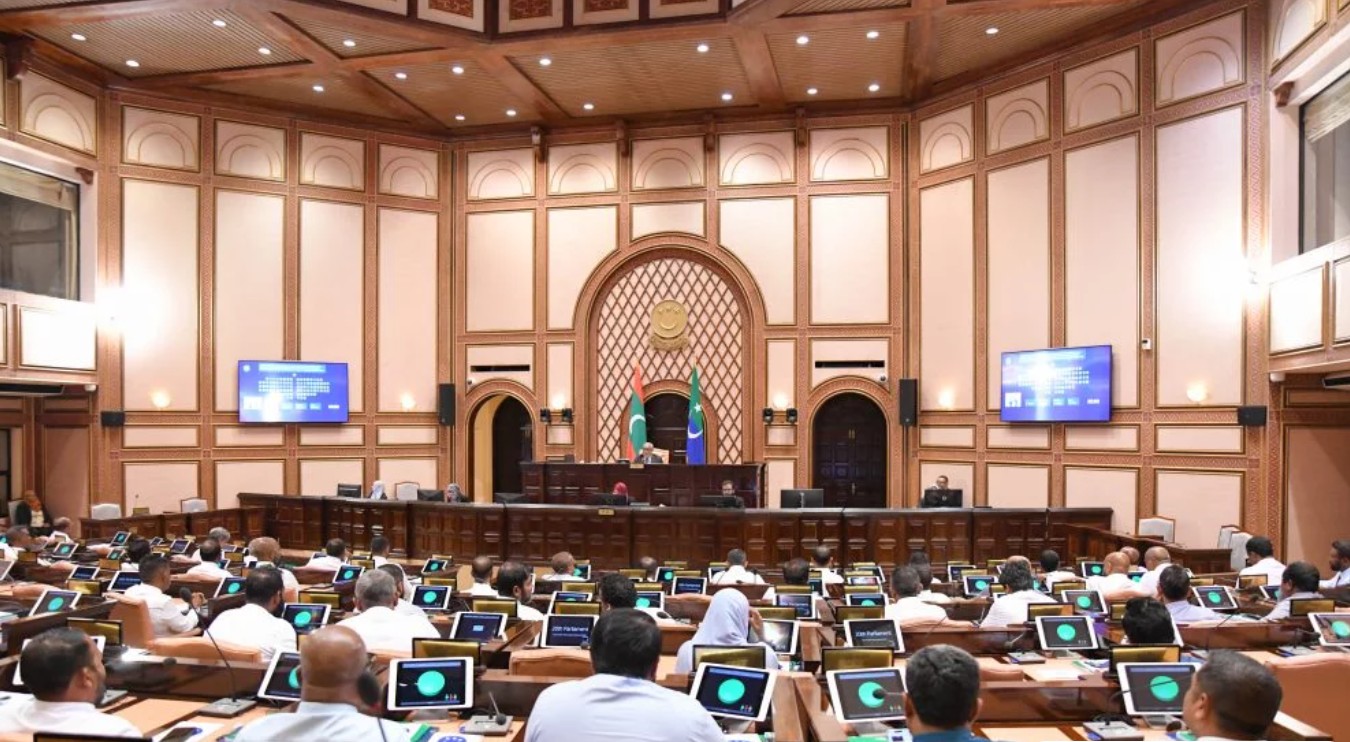 ޖަނަވާރު ގެންގުޅުމާ ބެހޭ ބިލް ކޮމިޓީއަށް ފޮނުވައިފި